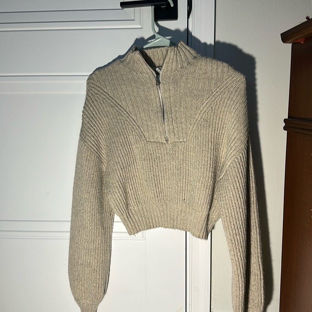 Small tan cropped quarter zip sweater from garage